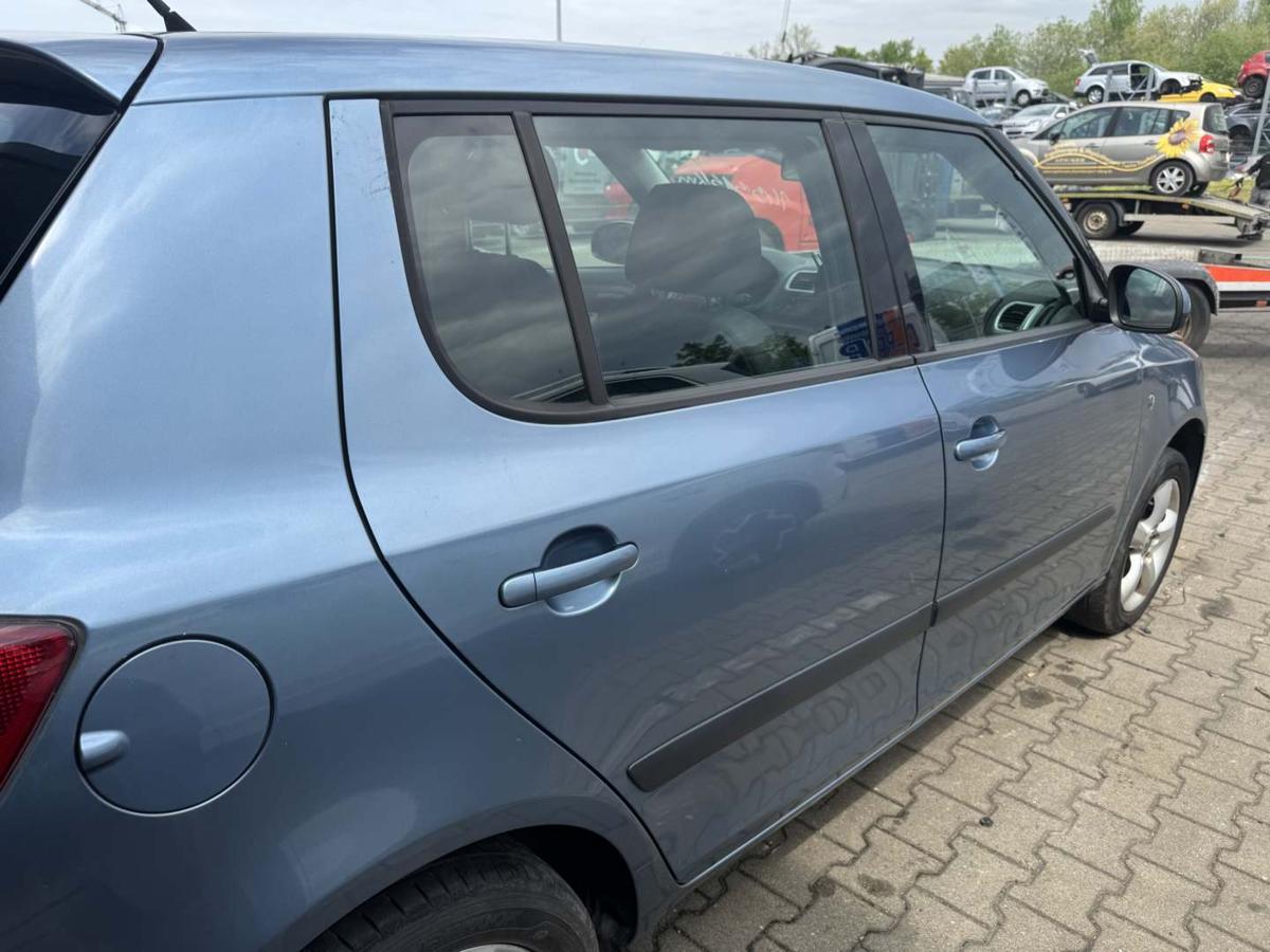 Skoda Fabia 2 original T&uuml;r hinten rechts 9154 Satin Grey Flie&szlig;heck Rohbau Bj.2009